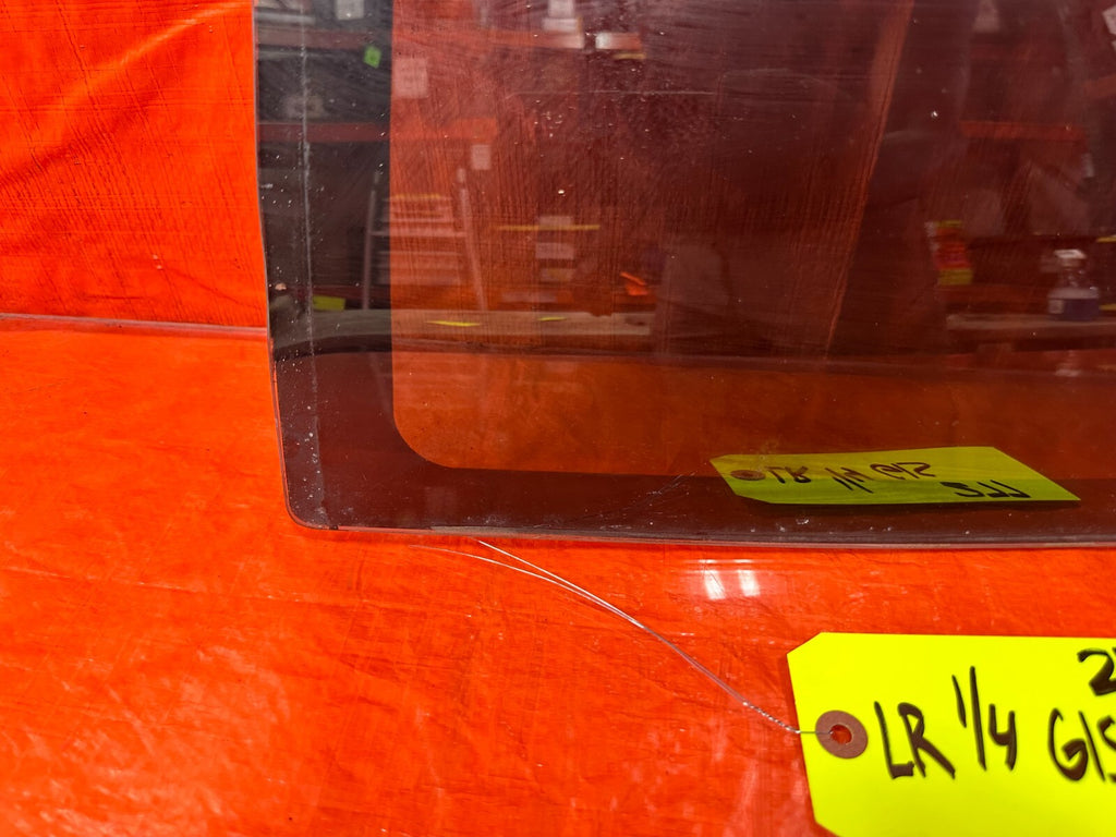 88 91 HONDA CRX   DRIVER LEFT REAR 1/4 GLASS WINDOW   OEM FACTORY #2775