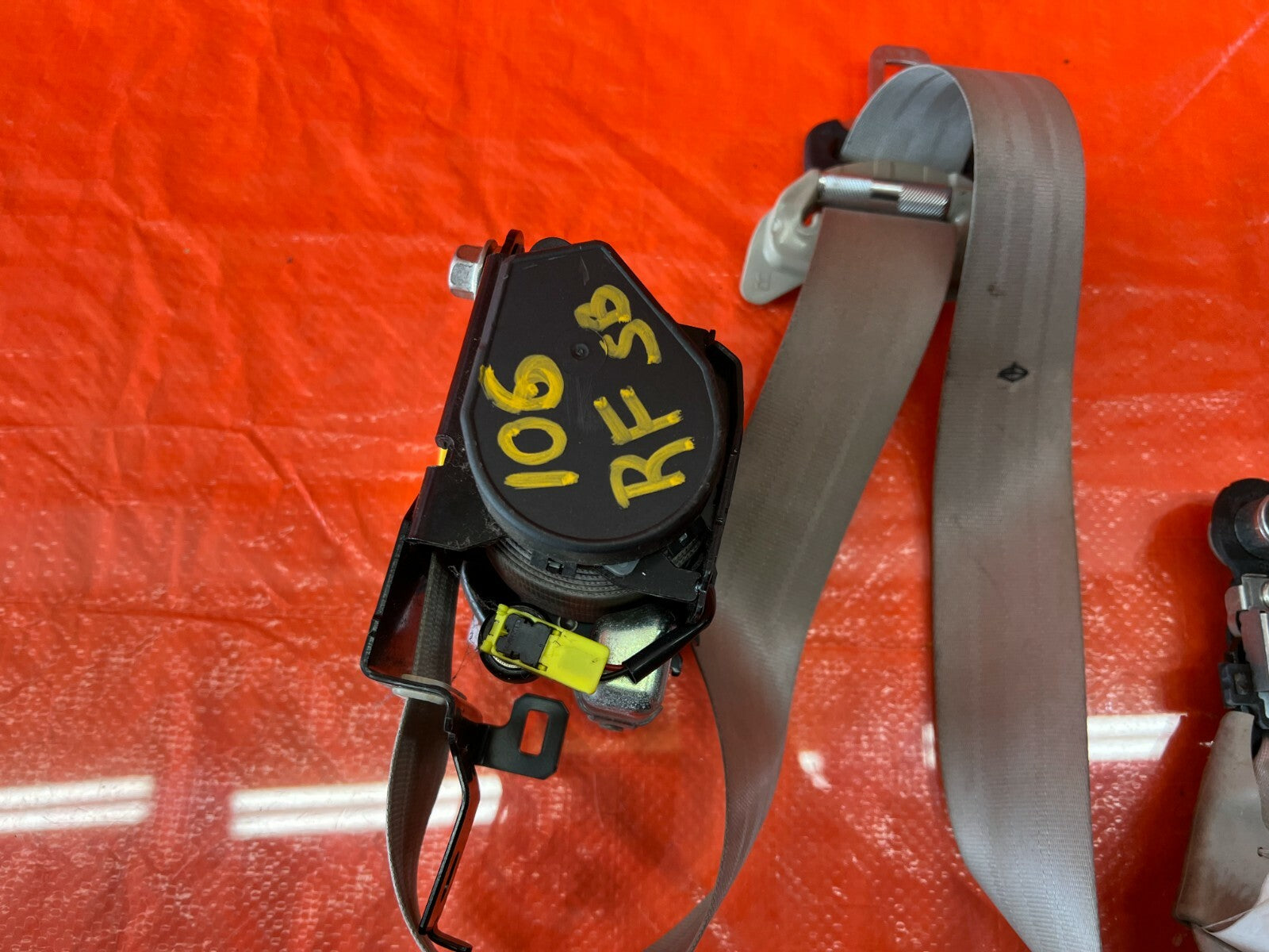 07 08 ACURA TL TYPE S   SEAT SAFETY BELT   PASSENGER RIGHT FRONT SIDE   OEM 9