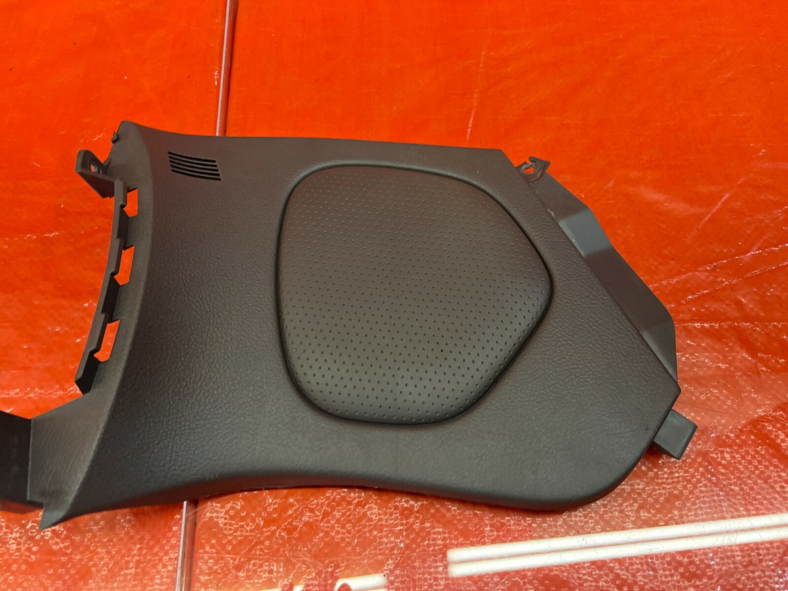 00 02 TOYOTA CELICA   CENTER CONSOLE COVER TRIM   DRIVER LEFT SIDE   OEM #1038