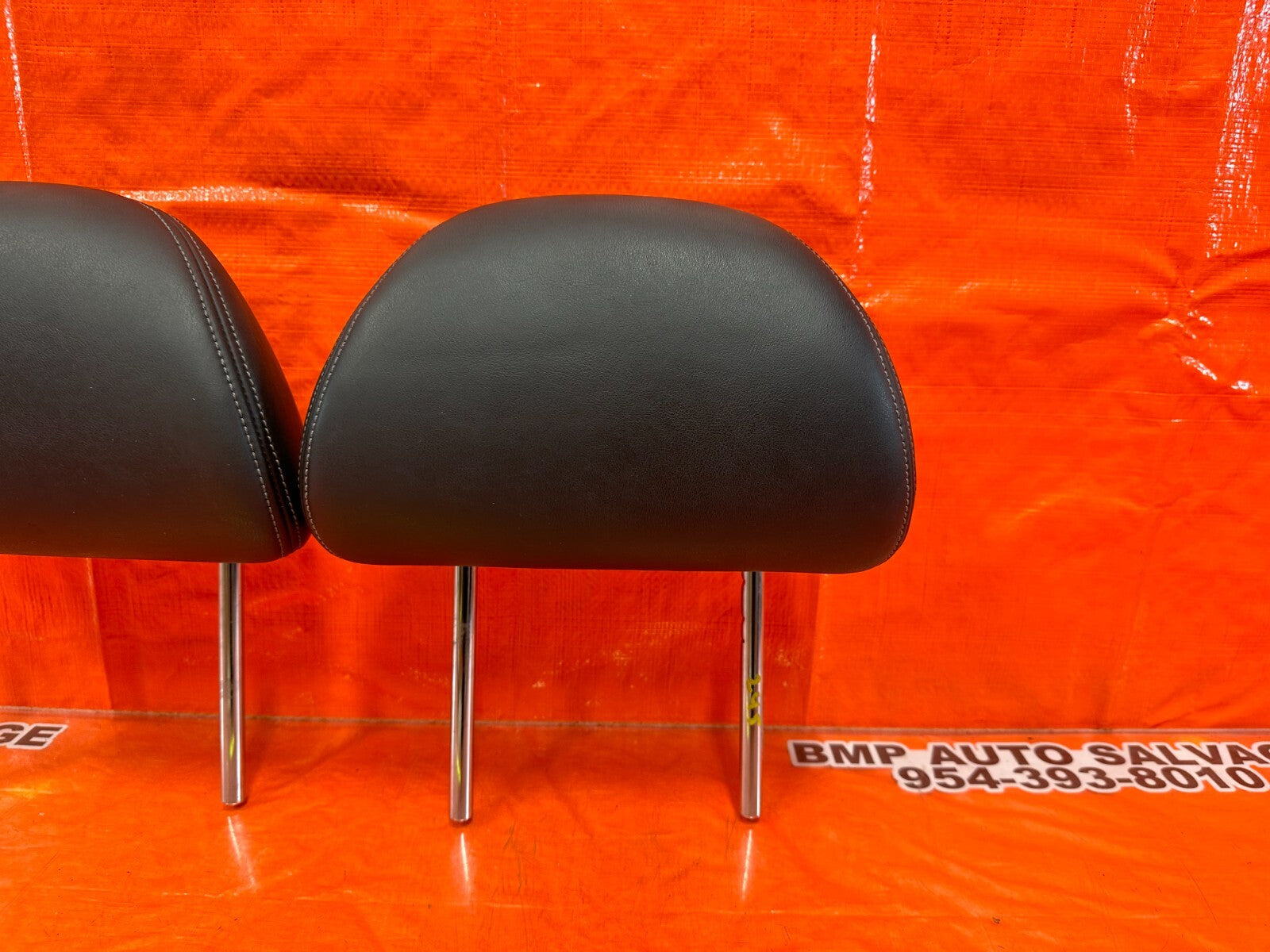 08 15 INFINITI G37 & Q60 2D COUPE FRONT SEAT HEAD REST LEFT AND RIGHT   OEM 2457