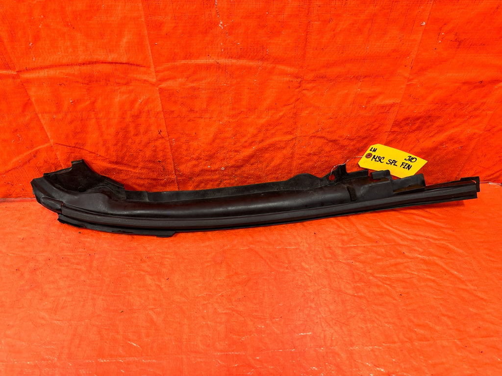INFINITI G37 CONVERTIBLE DRIVER LEFT FENDER TRIM PLASTIC SHROUD GARNISH 3104