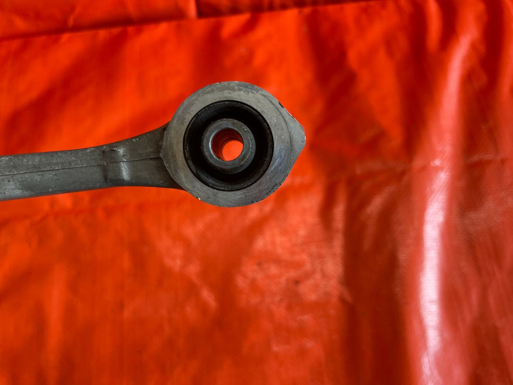 08 13 INFINITI   G37 2D COUPE   PASSENGER RIGHT FRONT   UPPER   CONTROL ARM   OE2