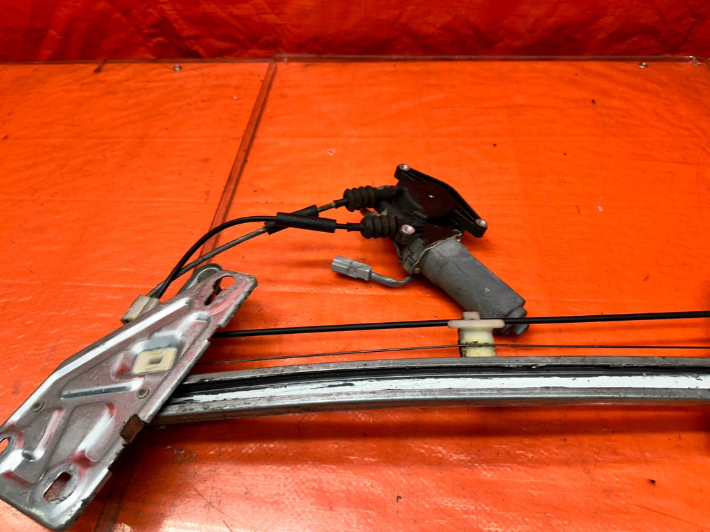 94-01 ACURA INTEGRA 4D RIGHT FRONT PASSENGER WINDOW REGULATOR MOTOR OEM #3415