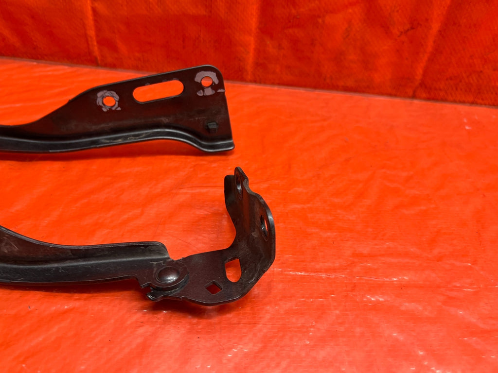 08 12 HONDA ACCORD   HOOD HINGE SET   LEFT AND RIGHT HINGES   OEM #1746