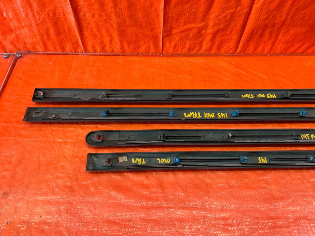 96 00 HONDA CIVIC SEDAN BODY DOOR MOLDING TRIM SET LEFT & RIGHT COMPLETE OEM 14511