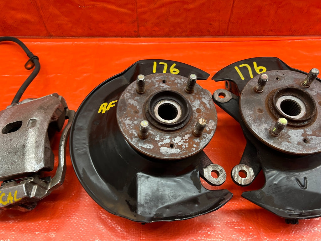 EP3 HONDA CIVIC SI   4x100 FRONT SPINDLE KNUCKLE CONVERSION   LEFT RIGHT OEM 17612