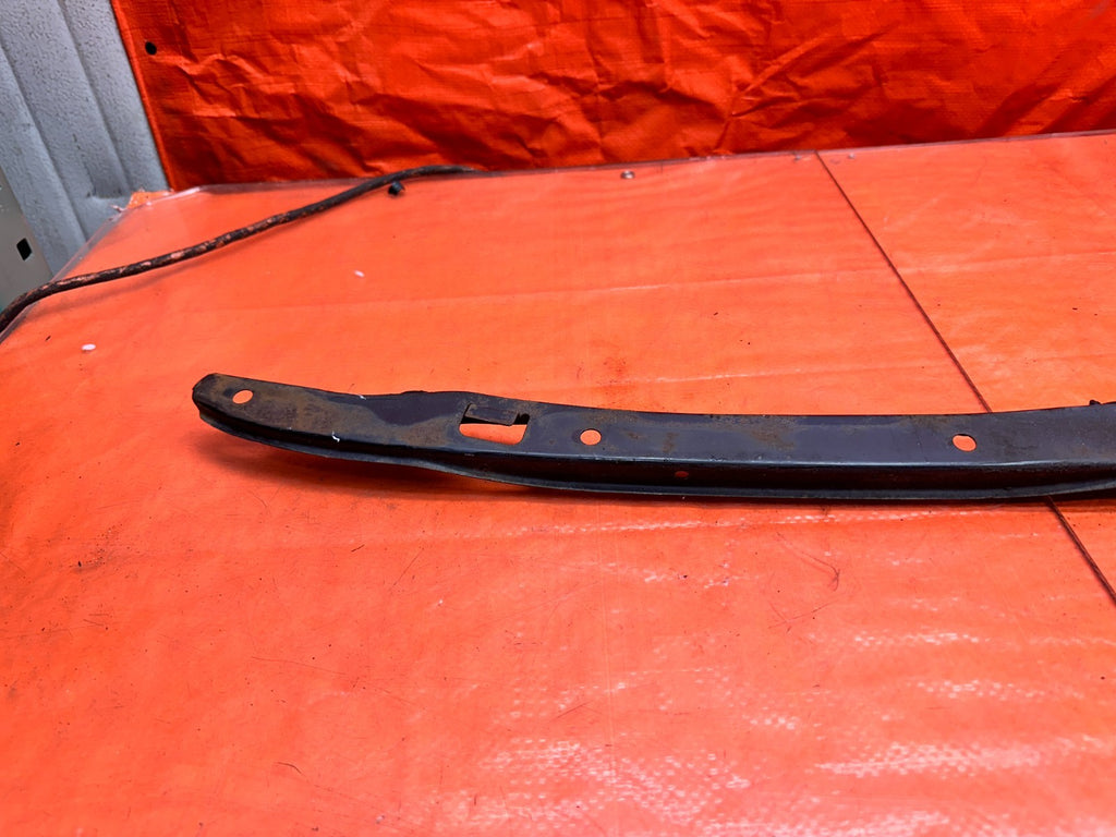 94 01 ACURA INTEGRA REAR BUMPER COVER MOUNTING SUPPORT BRACKET OEM #3317