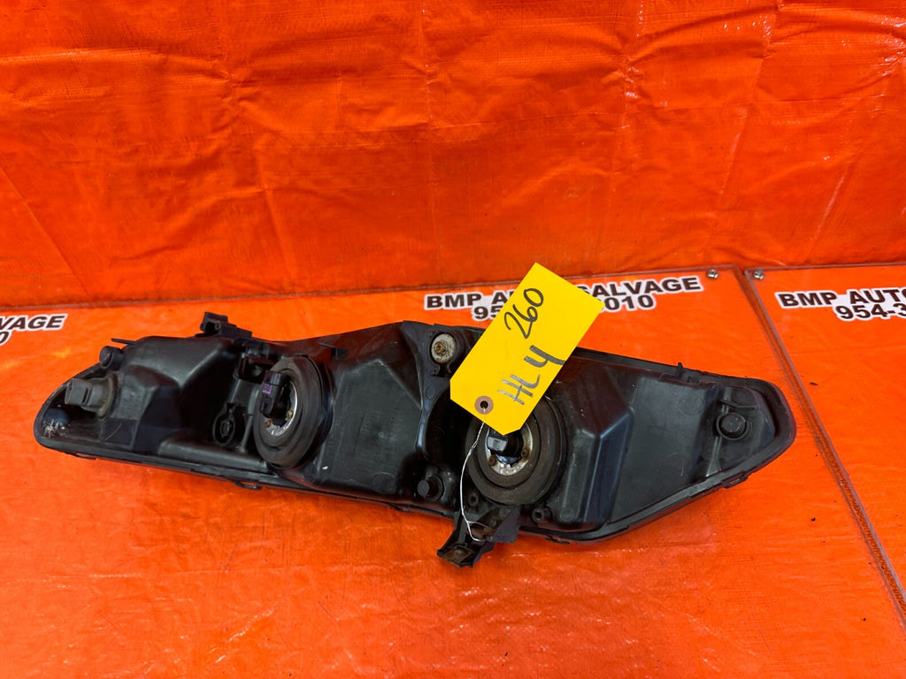 06 08 HONDA CIVIC SEDAN   PASSENGER RIGHT HEADLIGHT HEADLAMP   #2608