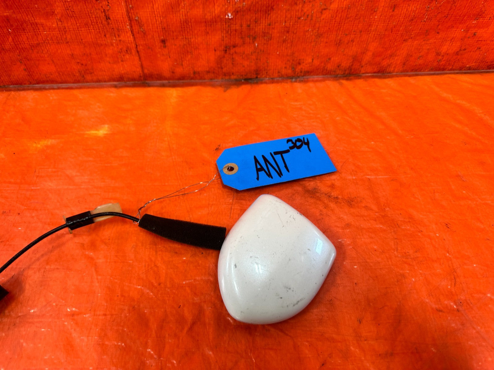 2005 05 ACURA TSX   FACTORY ROOF ANTENNA ASSEMBLY   WHITE COLOR   OEM #3041