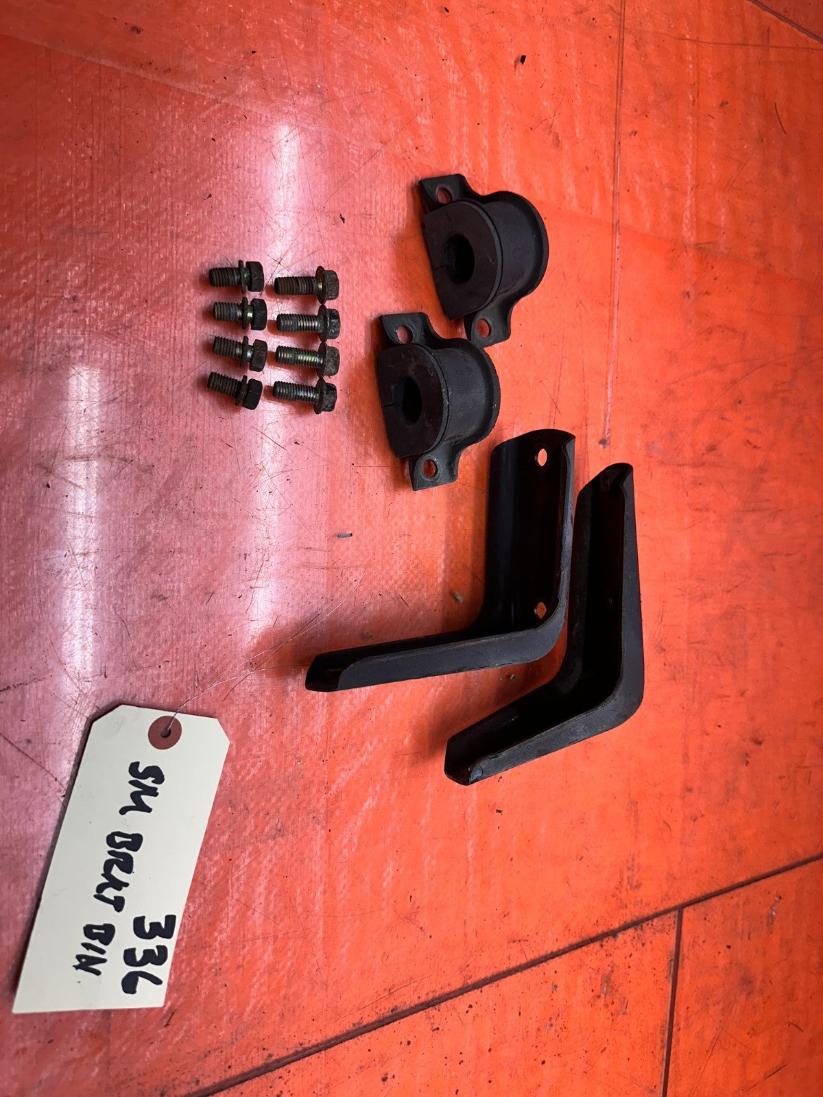 97-01 HONDA PRELUDE 2.2L REAR SWAY STABILIZER BAR MOUNT BRACKETS SET OEM #3364