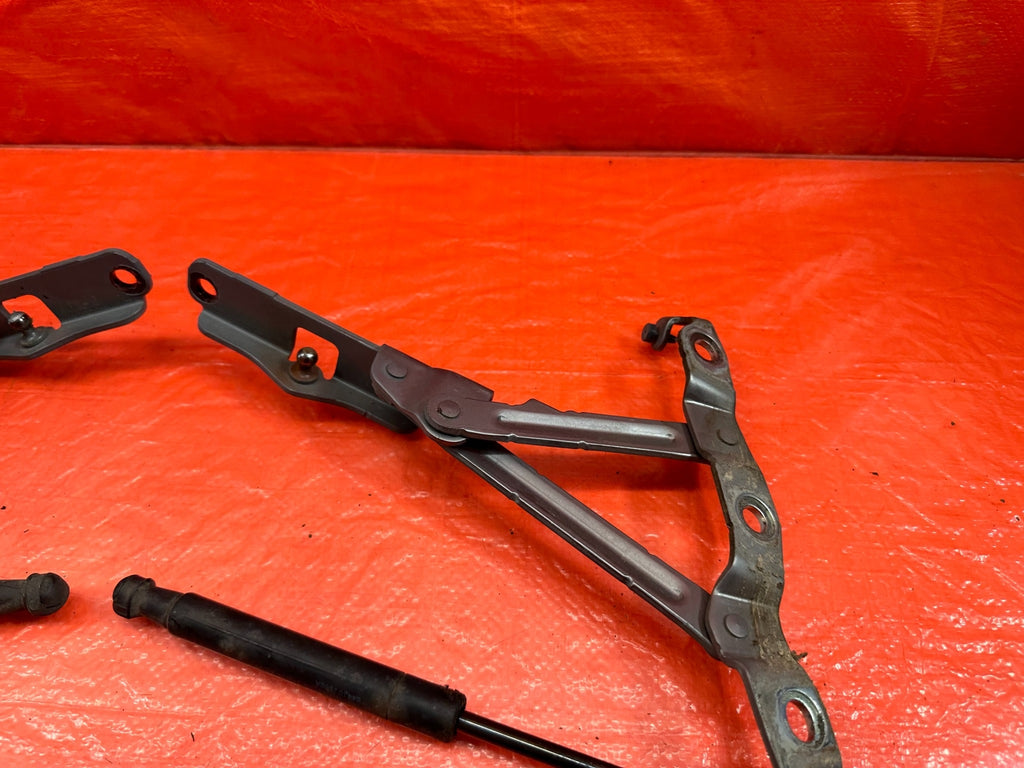 08 15 INFINITI G37 Q60 COUPE   LEFT AND RIGHT TRUNK HINGES   OEM #1906