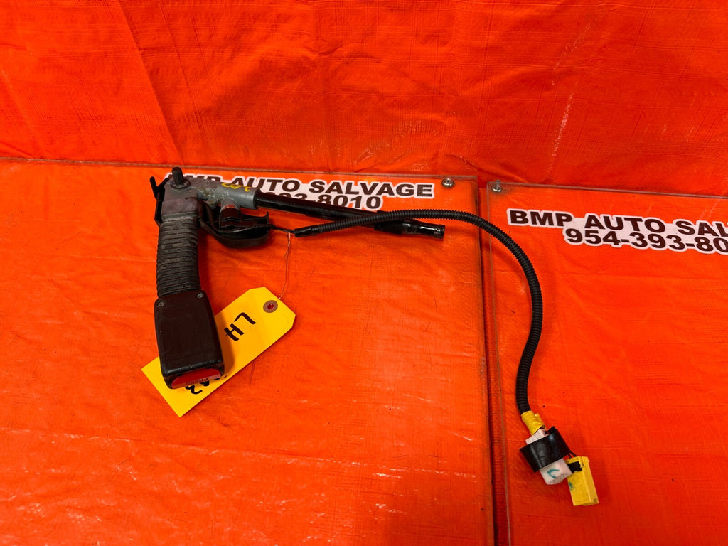 07 11 HONDA CIVIC SI SEDAN   DRIVER LEFT FRONT SEAT BELT CLIP BUCKLE   OEM #2036