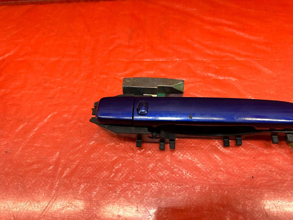 08 13 INFINITI G37 COUPE 2D   RIGHT FRONT EXTERIOR DOOR HANDLE BLACK   OEM #2077