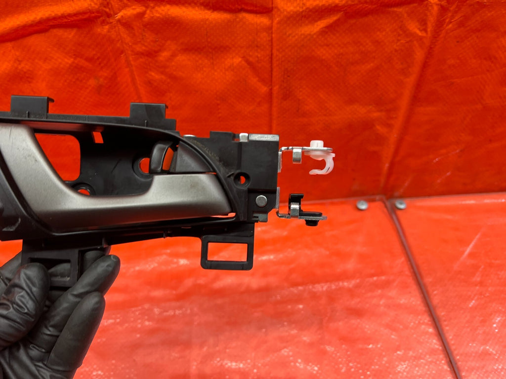 09 10 ACURA TSX   PASSENGER RIGHT REAR INTERIOR DOOR HANDLE   OEM FACTORY #1584