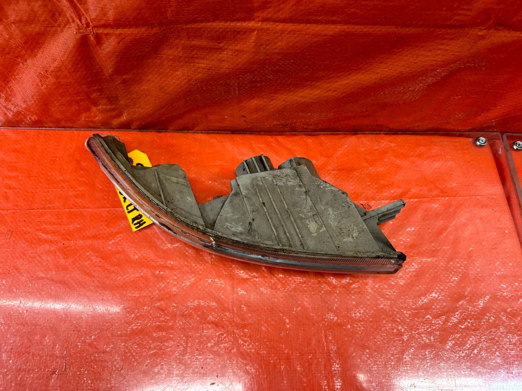 94 97 ACURA INTEGRA RIGHT CORNER LIGHT CORNER LAMP BUMPER PASSENGER SIDE OEM 2295