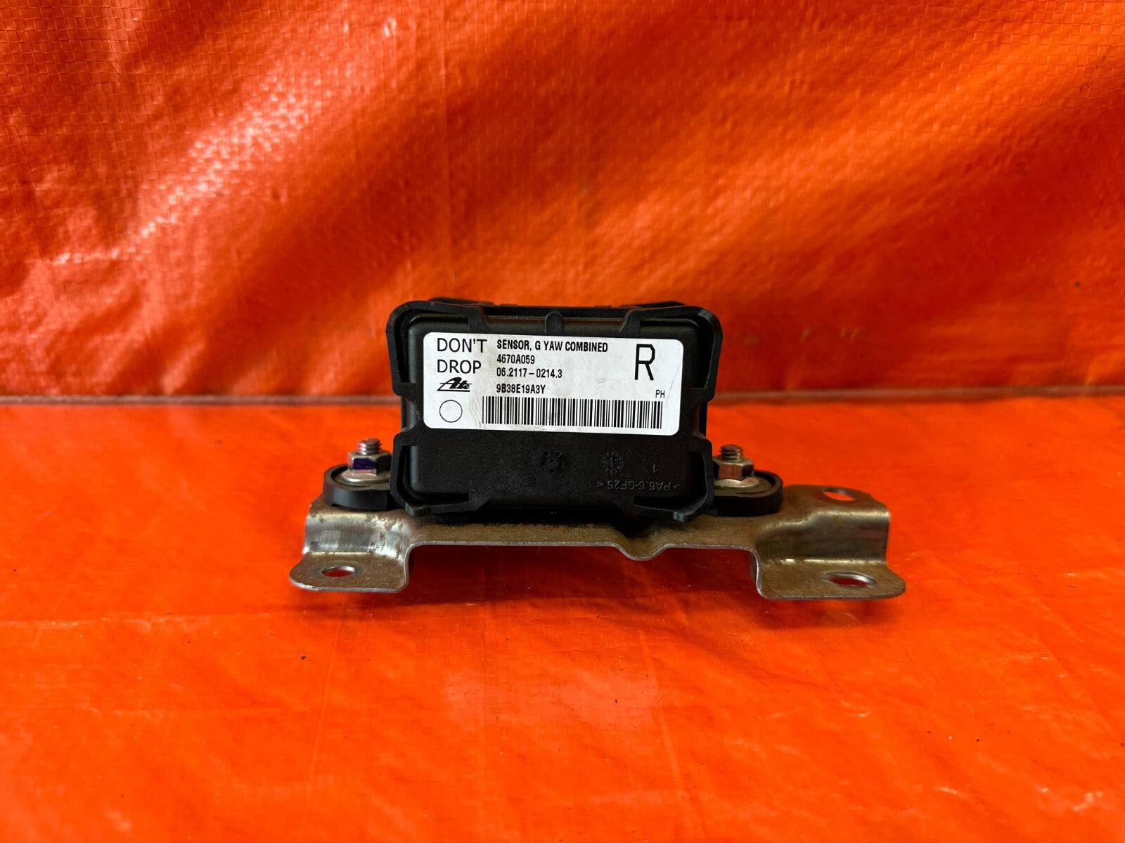 11 15 LANCER EVOLUTION X EVO 10   YAW RATE SENSOR   OEM FACTORY #2140