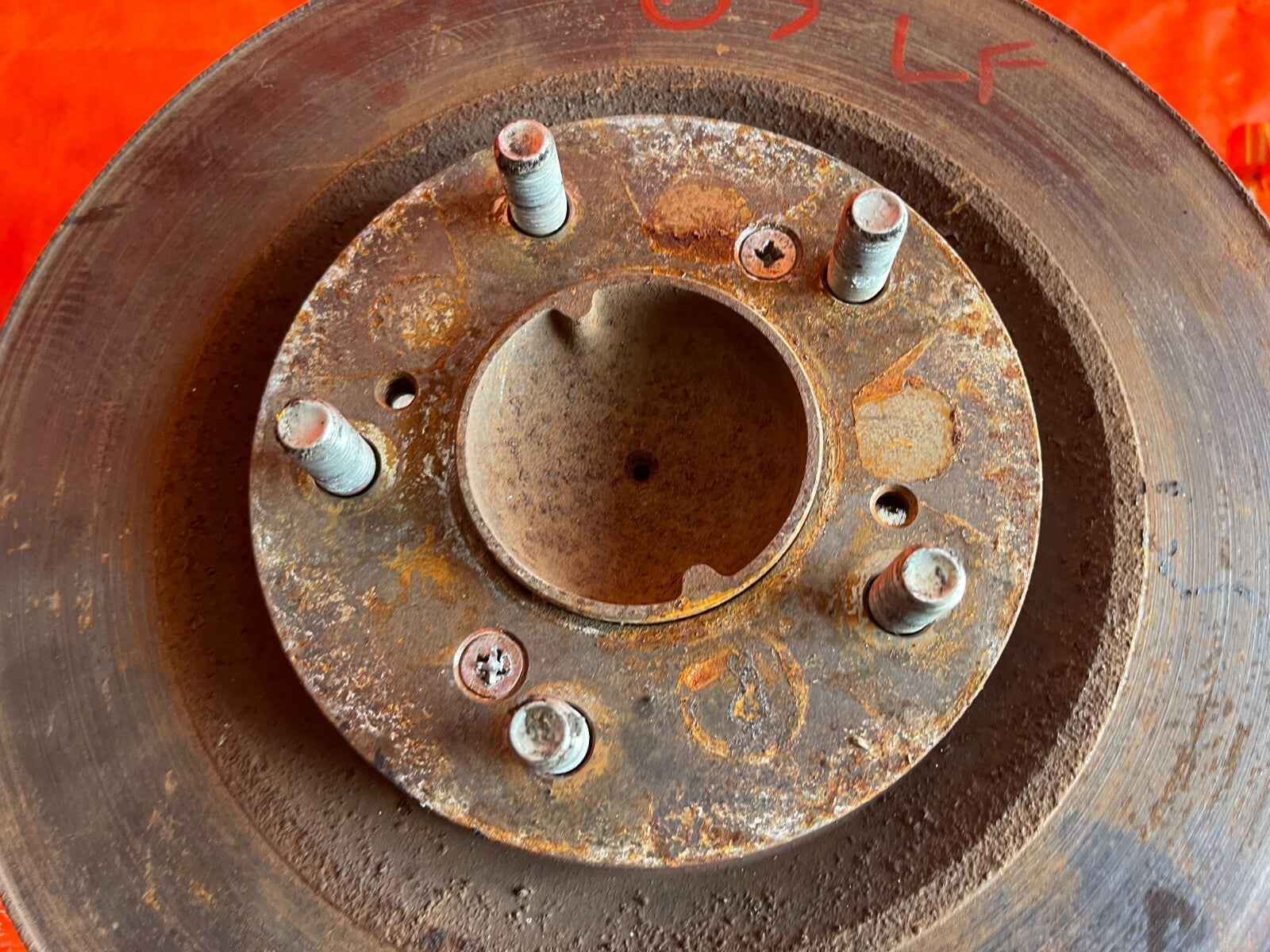 00 05 HONDA S2000   DRIVER LEFT FRONT SPINDLE KNUCKLE HUB W/ ROTOR & ABS WIRE 635