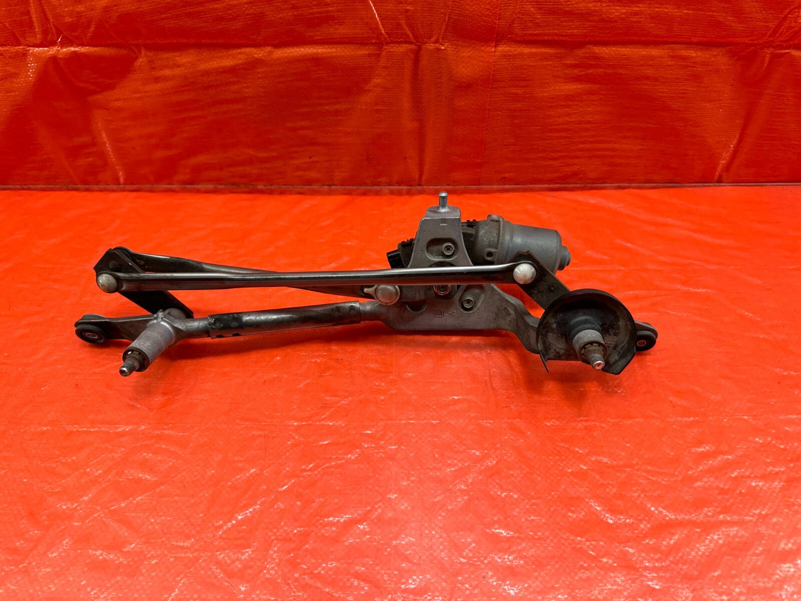 15 21 SUBARU WRX & STI   WINDSHIELD WIPER MOTOR W/ LINKAGE   OEM FACTORY #1829