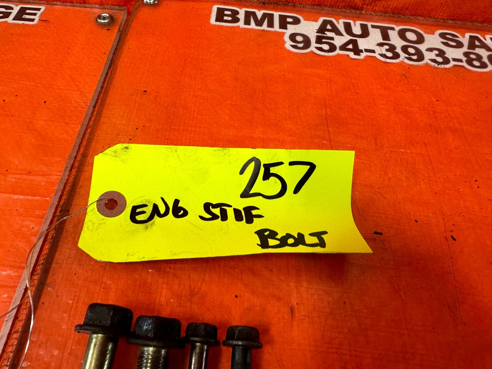 94 01 ACURA INTEGRA   B18C1 ENGINE STIFFENER LOWER MOUNTING BOLTS   OEM #2574