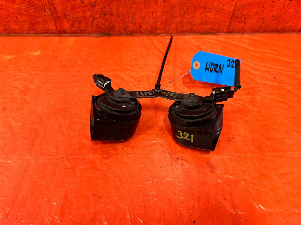 09 10 ACURA TSX   LOW & HIGH NOTE HORN   OEM FACTORY #3211