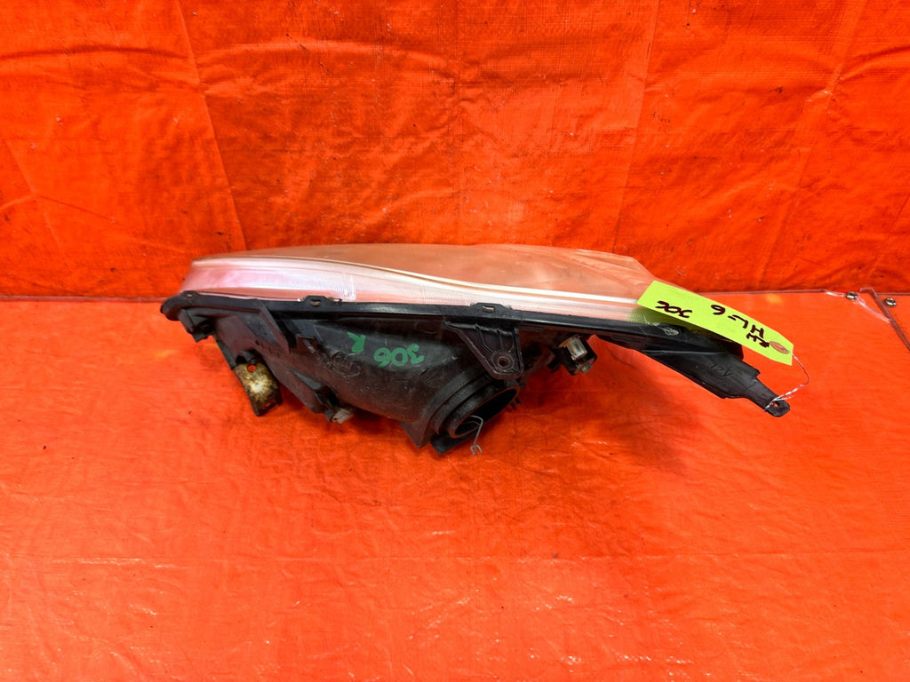 02 03 HONDA CIVIC SI EP3 HATCHBACK   PASSENGER RIGHT HEADLIGHT HEADLAMP OEM 3066