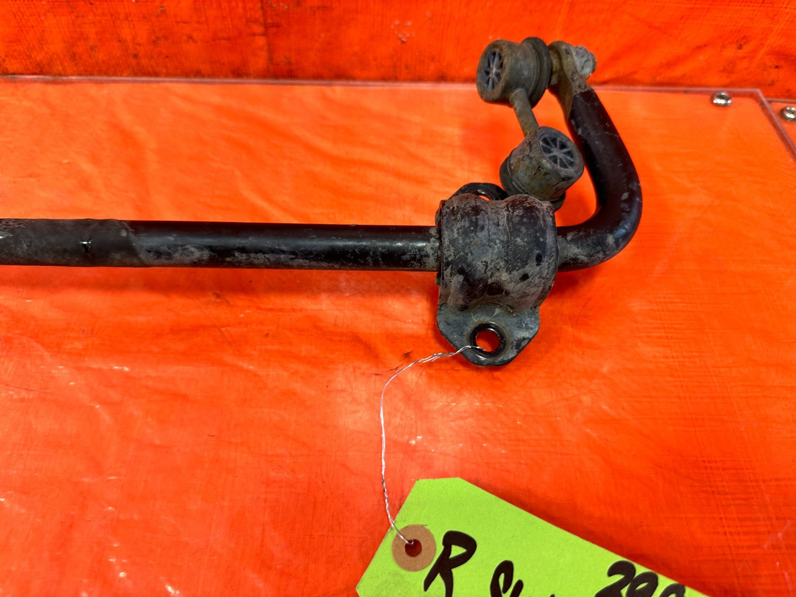 10 16 HYUNDAI GENESIS COUPE 3.8L REAR SWAY BAR MOUNTING BRACKET BUSHINGS #2992