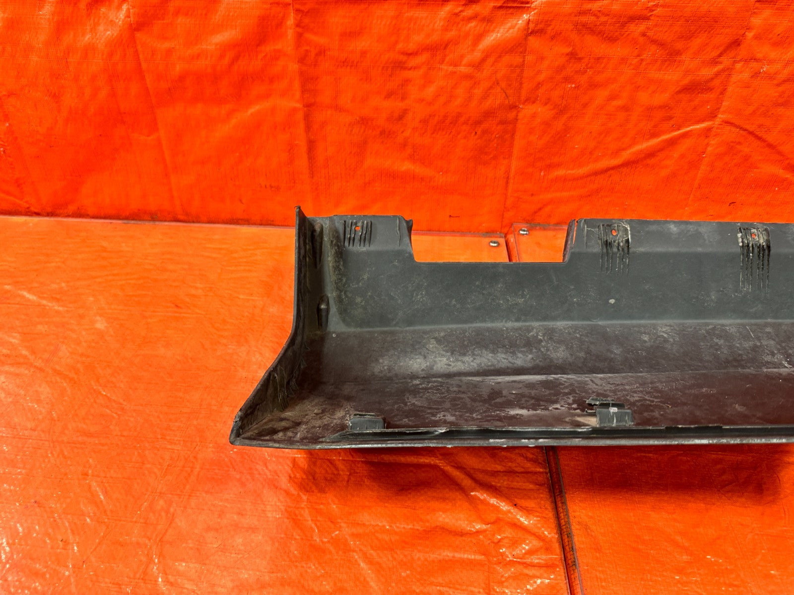 10 16 HYUNDAI GENESIS COUPE RIGHT SIDE SKIRT ROCKER MOLDING TRIM OEM #2998