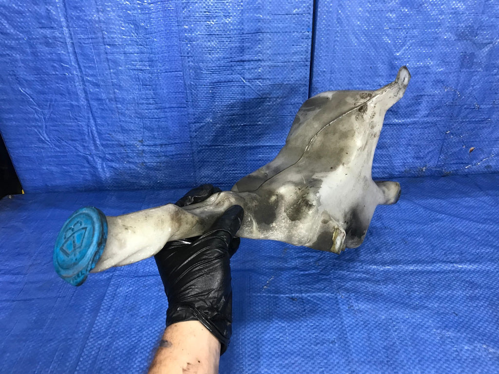 OEM 2002 02 HONDA CIVIC LX 4D SEDAN   WINDSHIELD WIPER FLUID RESERVOIR TANK3