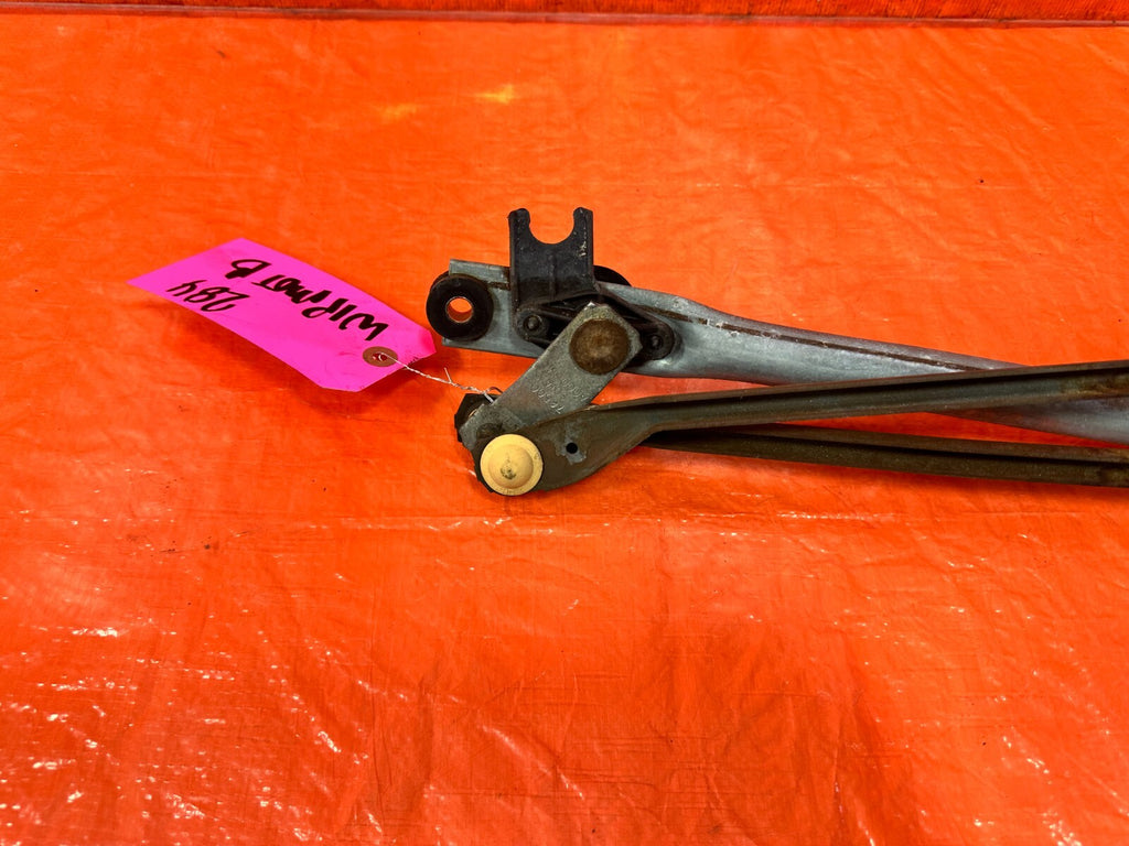 96 00 HONDA CIVIC   WINDSHIELD WIPER MOTOR AND WIPER LINKAGE COMBO   OEM #2846