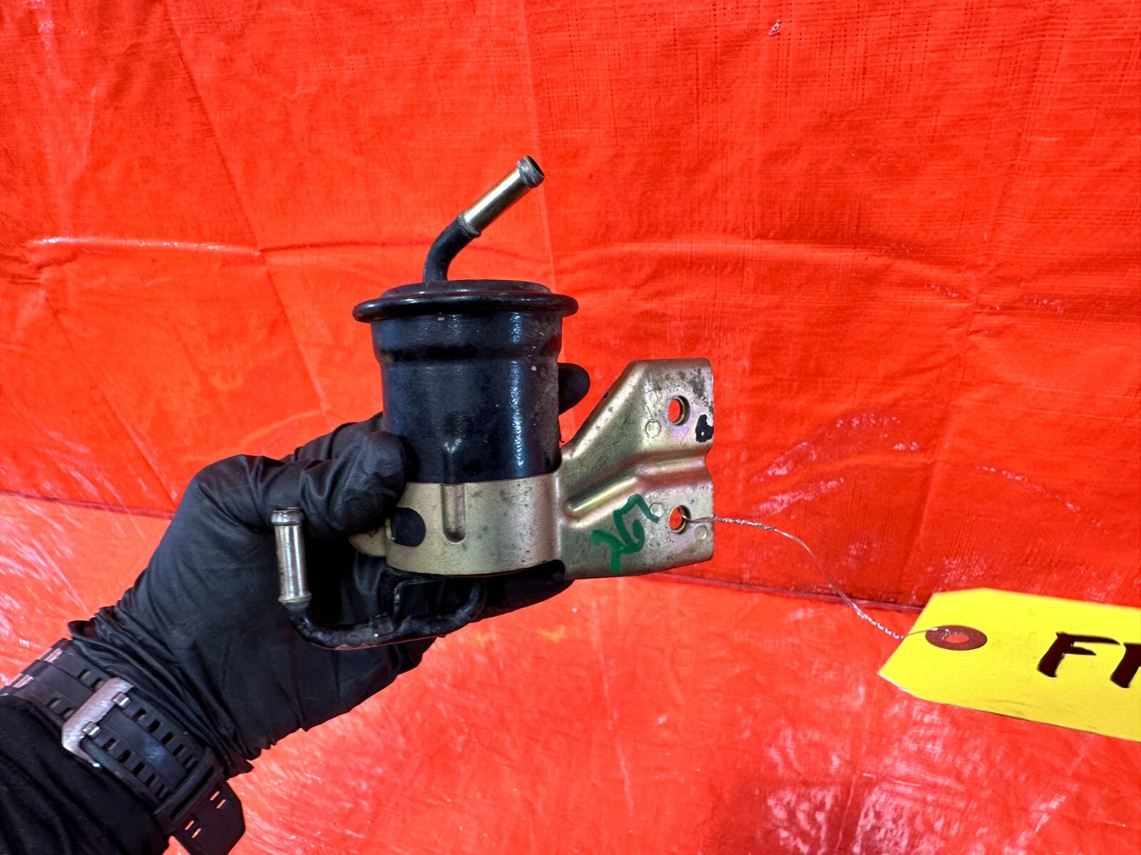 90 93 MAZDA MX 5 MIATA   FUEL FILTER   OEM FACTORY #2678