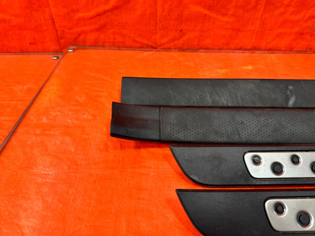 13 20 SUBARU BRZ   LEFT AND RIGHT FLOOR PILLARS SCUFF PLATE SET  OEM #2925