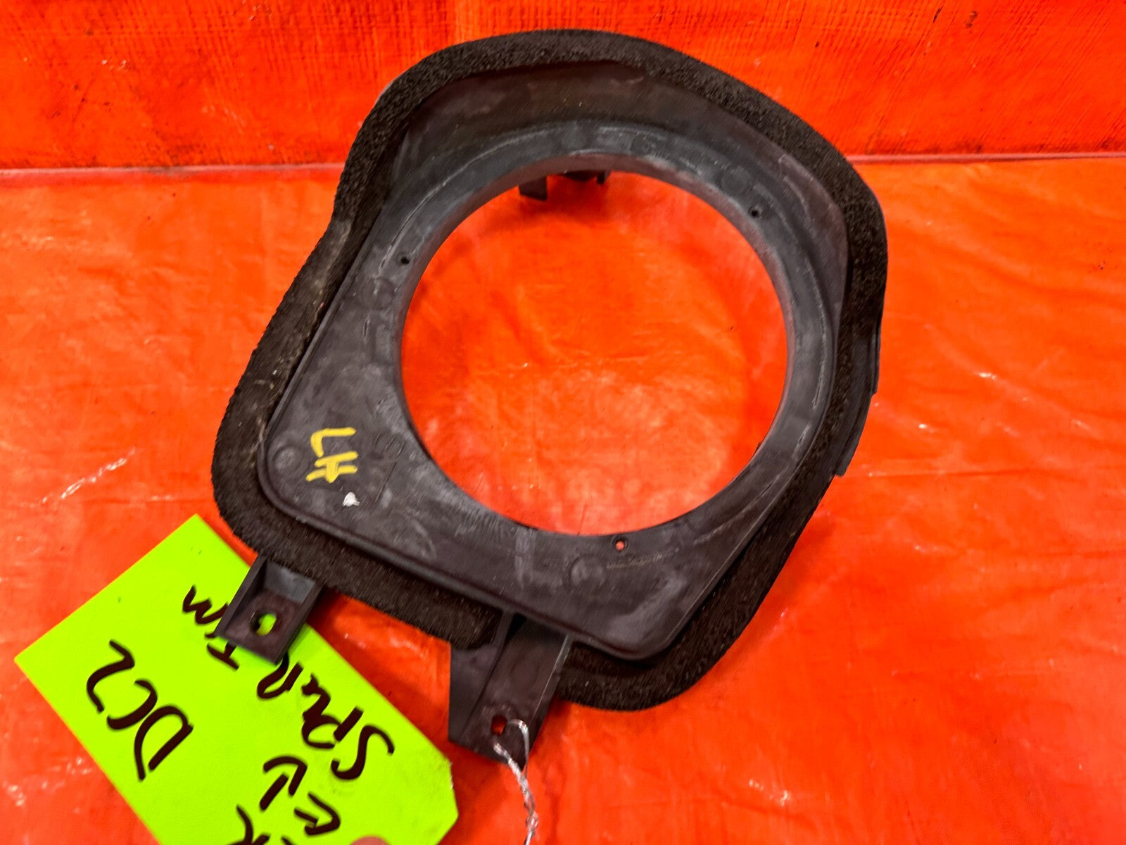 97 01 ACURA INTEGRA 2D REAR SPEAKER MOUNTING BRACKET PODS LEFT REAR OEM #DC22
