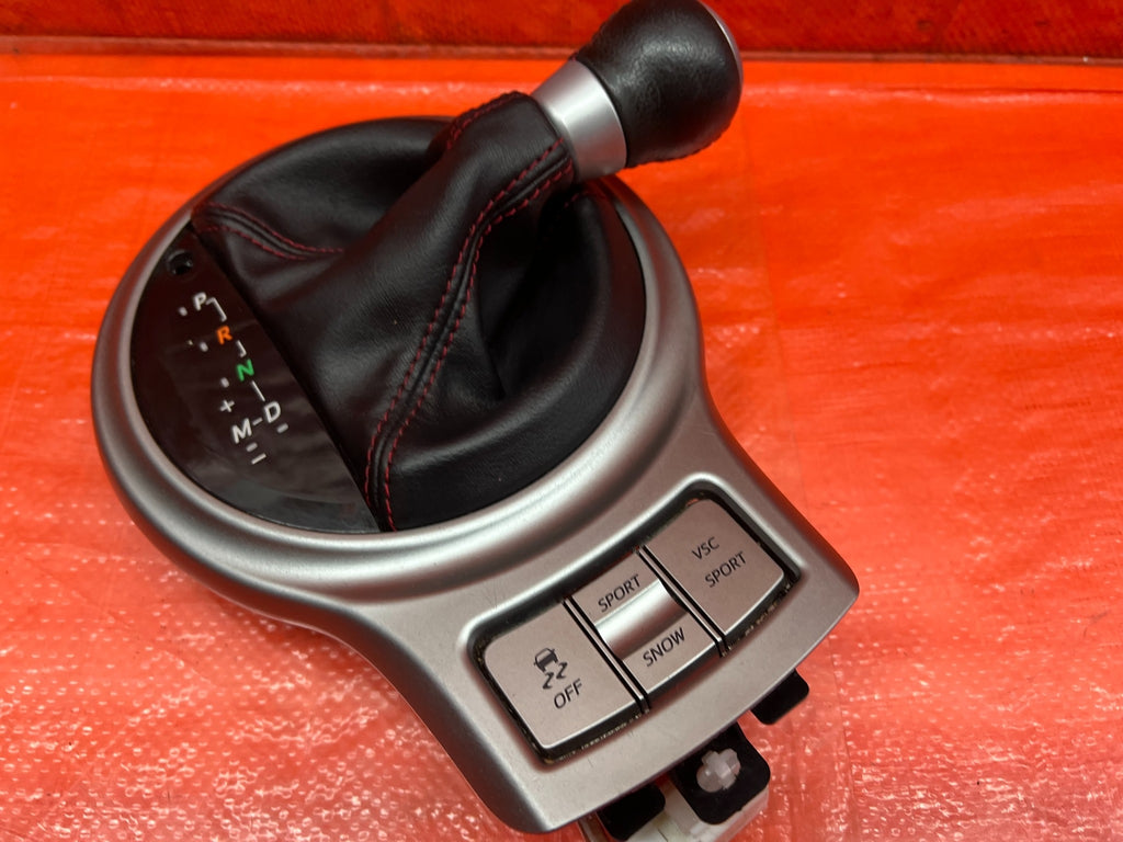 13 15 SCION FRS & BRZ   AUTOMATIC SHIFTER CENTER CONSOLE TRIM BEZEL   OEM #1646