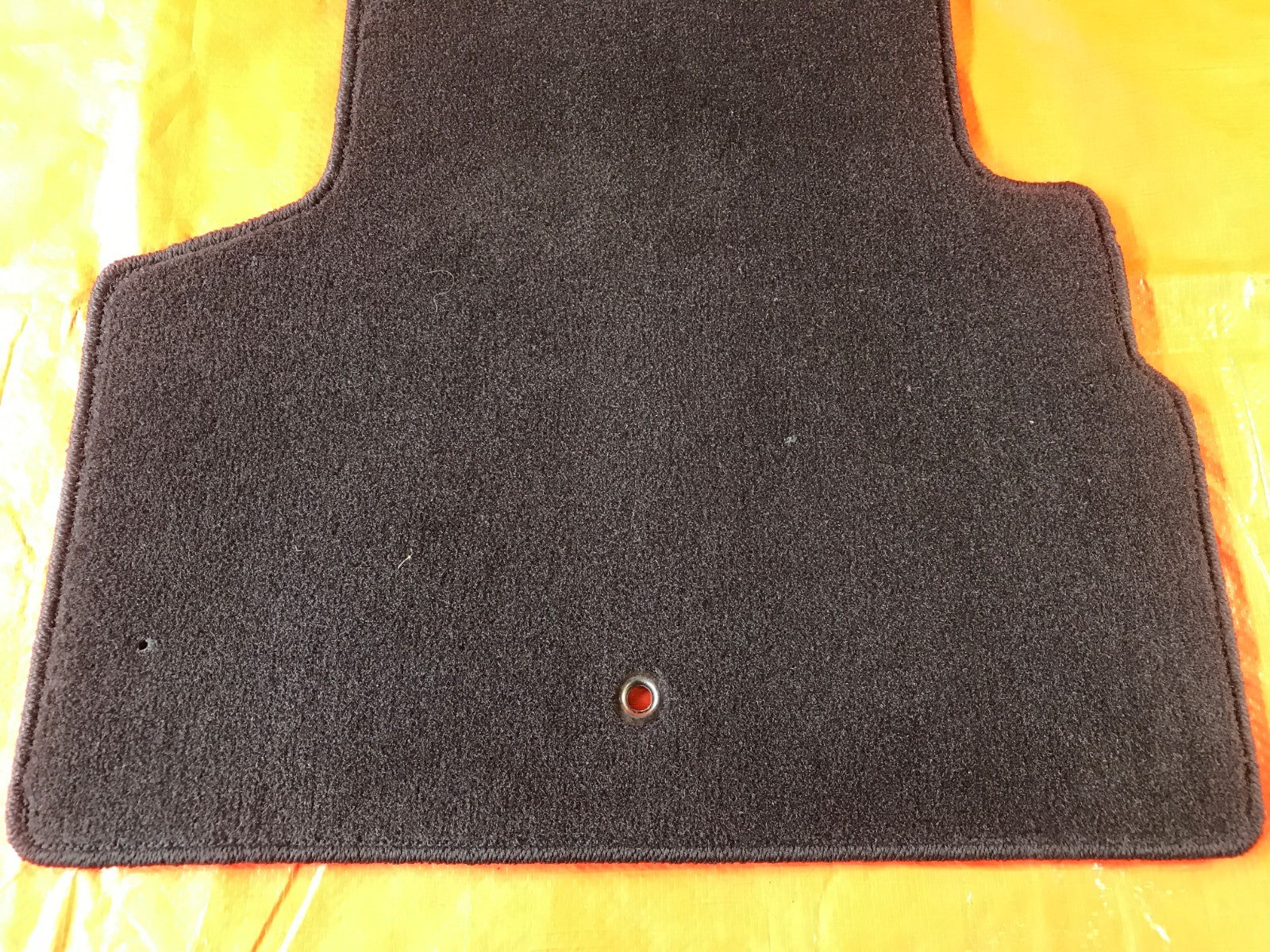 OEM 2017 17 INFINITI Q60 AWD 3.0L TT   PASSENGER RIGHT REAR FLOOR MAT BLACK1