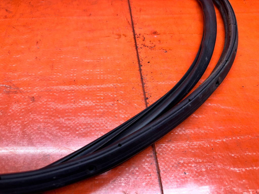 02 06 ACURA RSX LEFT DRIVER DOOR CHASSIS WEATHERSTRIP SEAL OEM #06RSX20