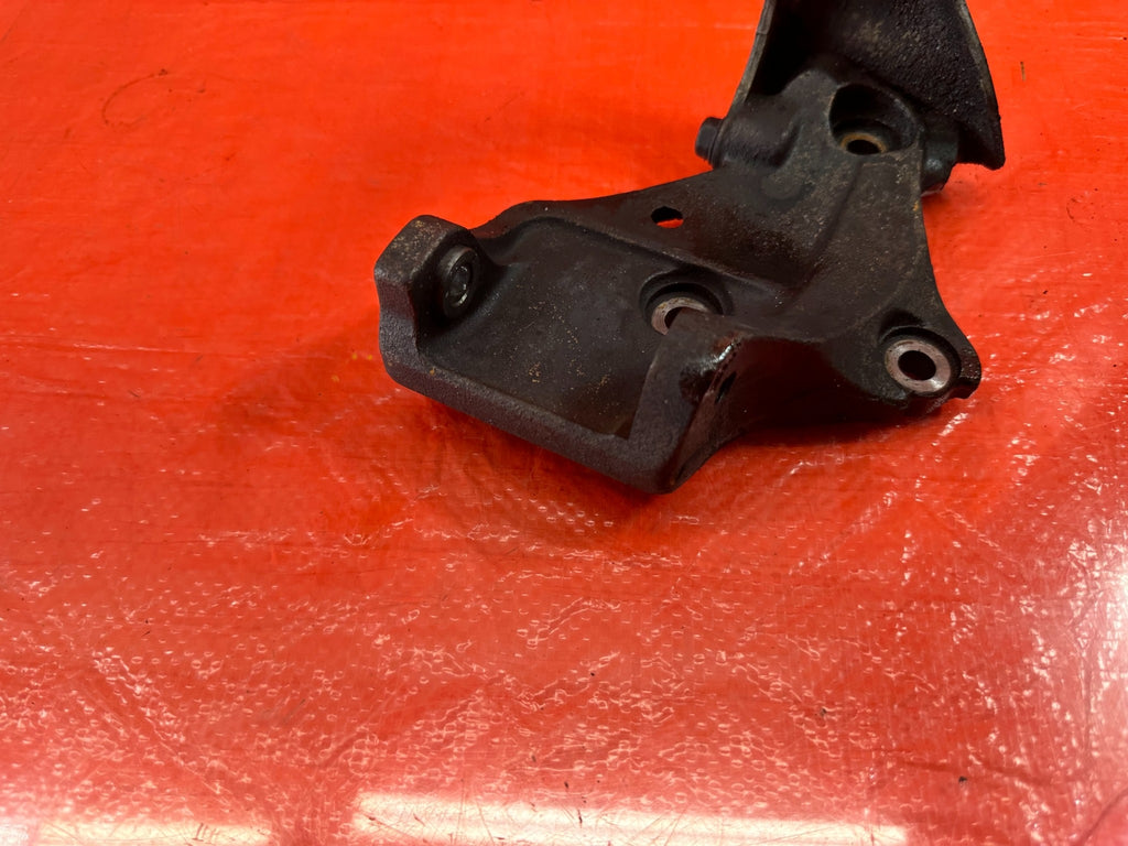 95 98 HONDA ODYSSEY   ALTERNATOR MOUNTING  BRACKET   OEM FACTORY #1934