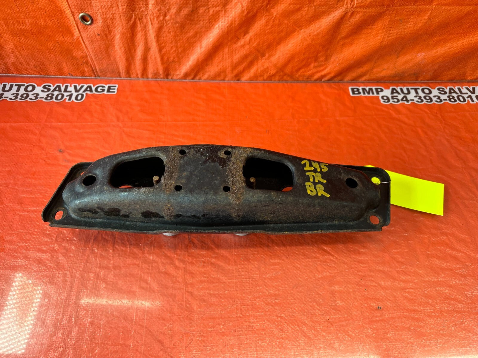 08 15 INFINITI G37 & Q60 COUPE   RWD ONLY   MANUAL TRANSMISSION BRACKET OEM #2450