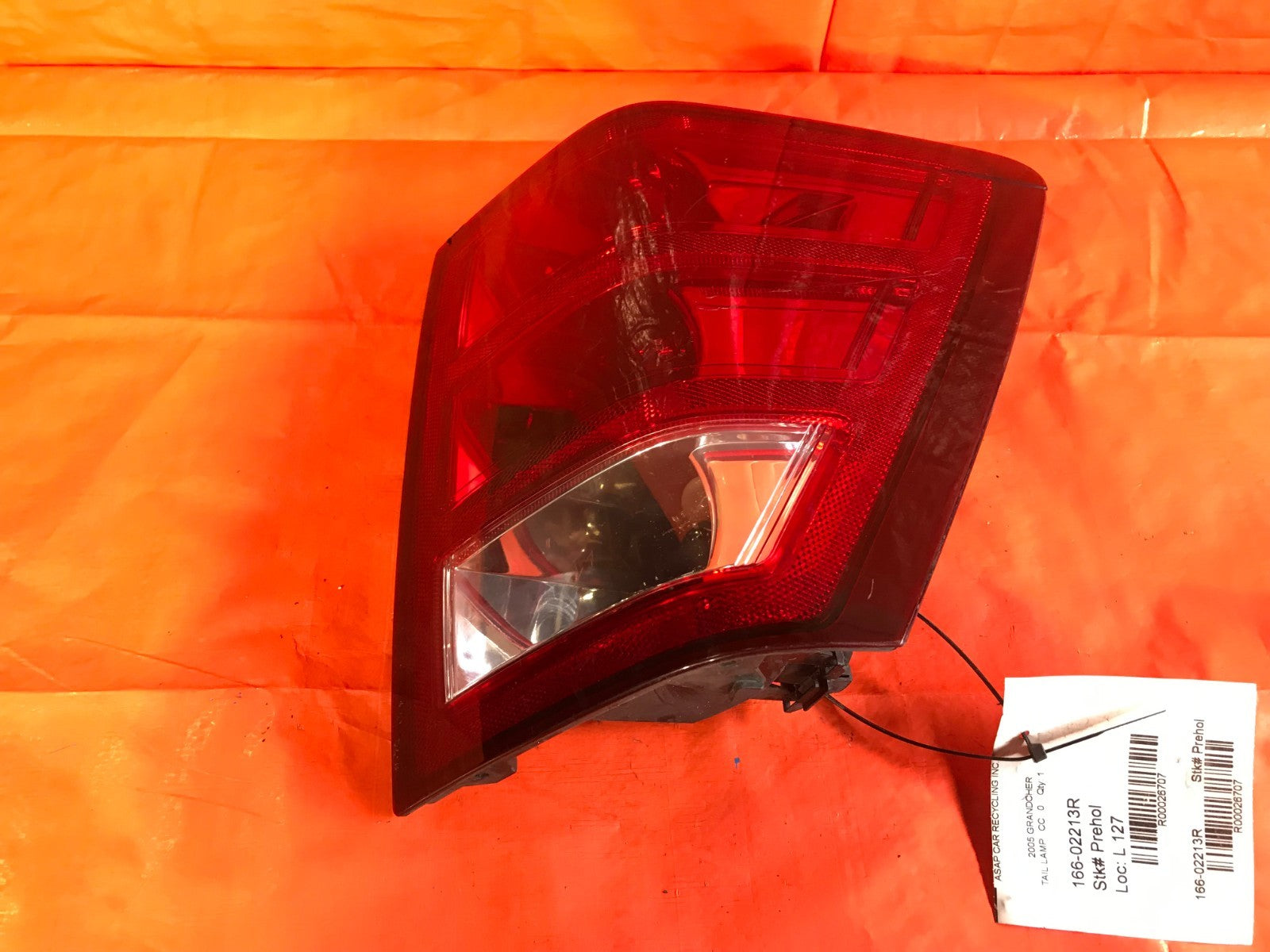OEM 2005 2006 05 JEEP GRAND CHEROKEE PASSENGER RIGHT TAIL LIGHT LAMP 55156614AB0