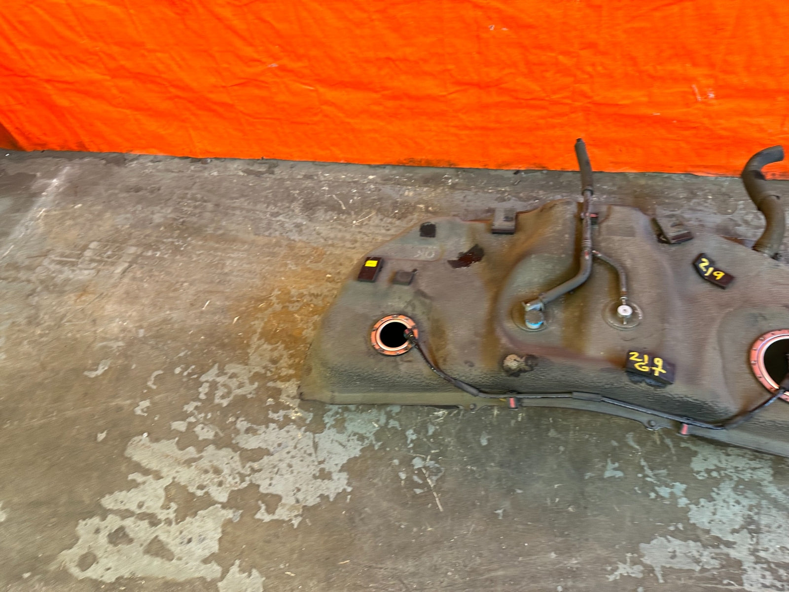 11 16 HYUNDAI GENESIS COUPE   GASOLINE GAS FUEL TANK ASSEMBLY OEM FACTORY #2197
