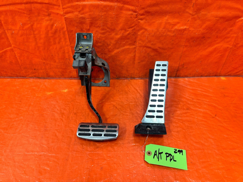 10 16 HYUNDAI GENESIS COUPE 3.8L   AUTOMATIC PEDALS GAS FUEL BRAKE OEM #2990