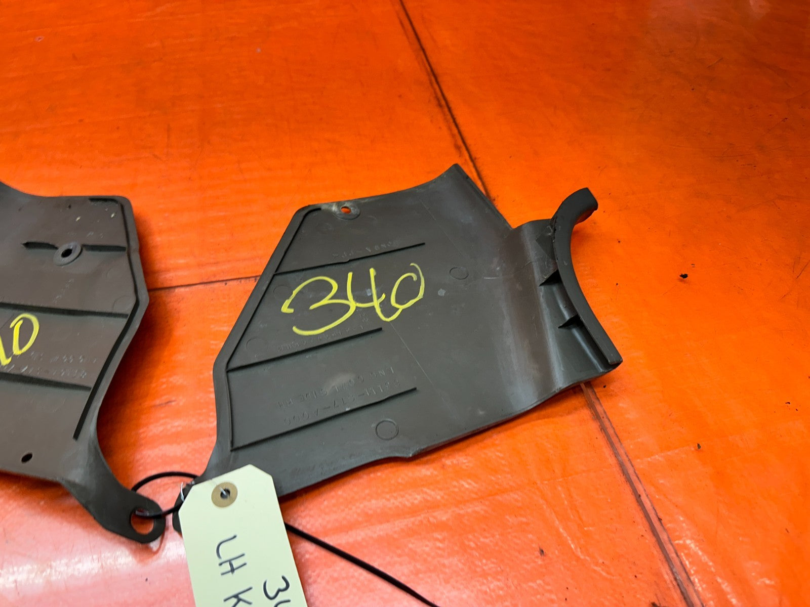 94-01 ACURA INTEGRA FOOTWELL KICK PANEL TRIMS PAIR LEFT DRIVER RIGHT PASS #34015