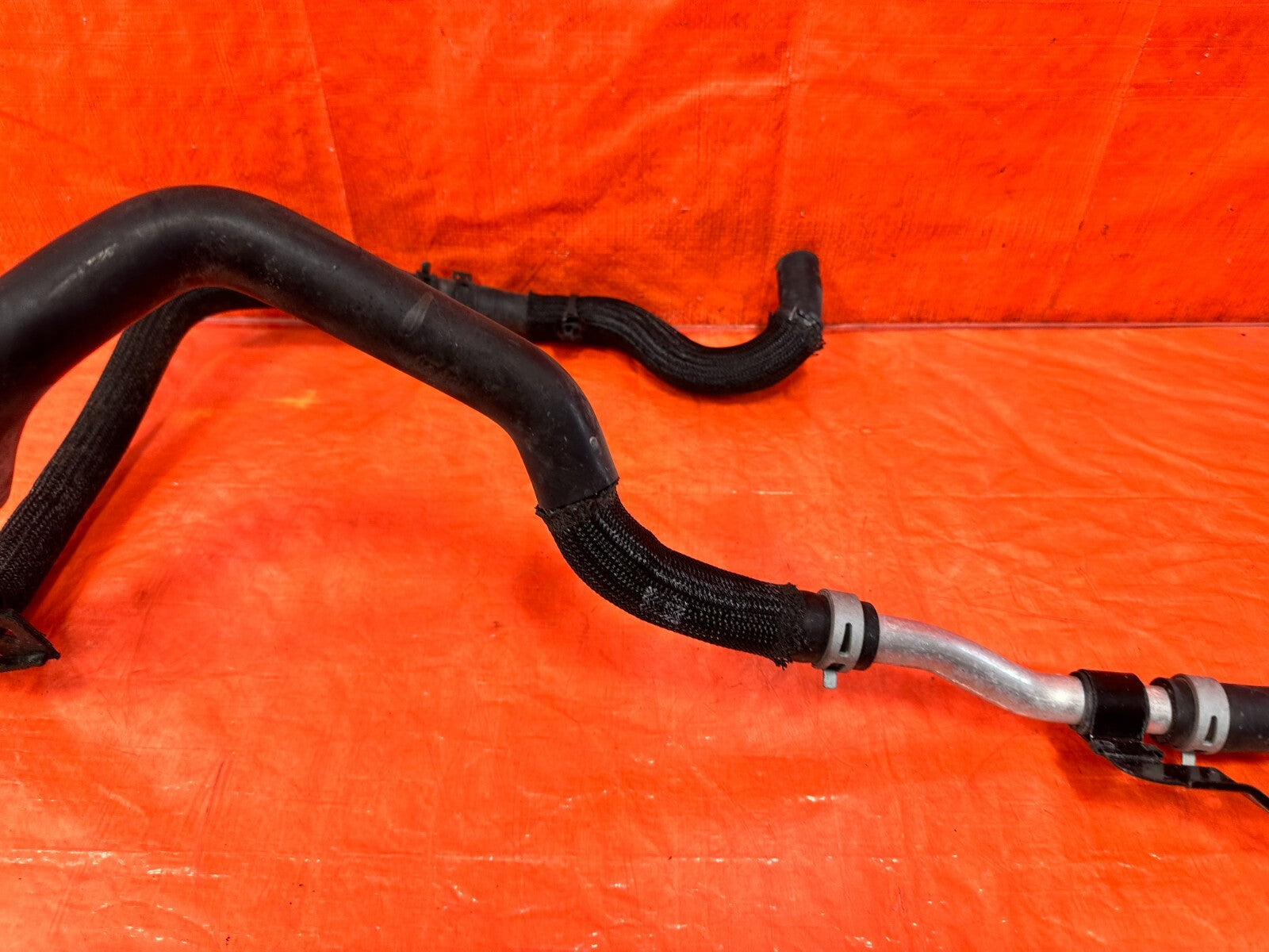 16 20 INFINITI Q50   RED SPORT 400   WATER PUMP LINES COOLANT PASSAGE   OEM #2884