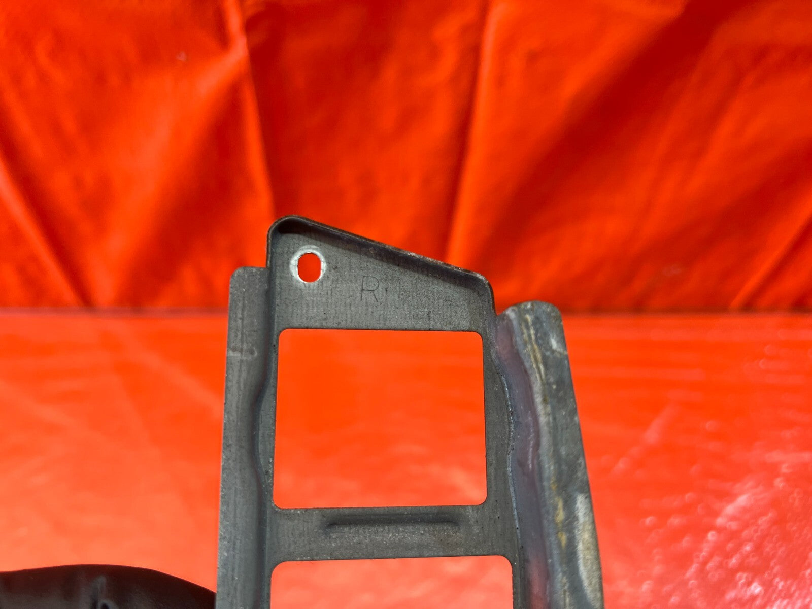 93 97 HONDA DEL SOL   WINDOW SWITCH DOOR PANEL BRACKET   RIGHT SIDE   OEM #1467