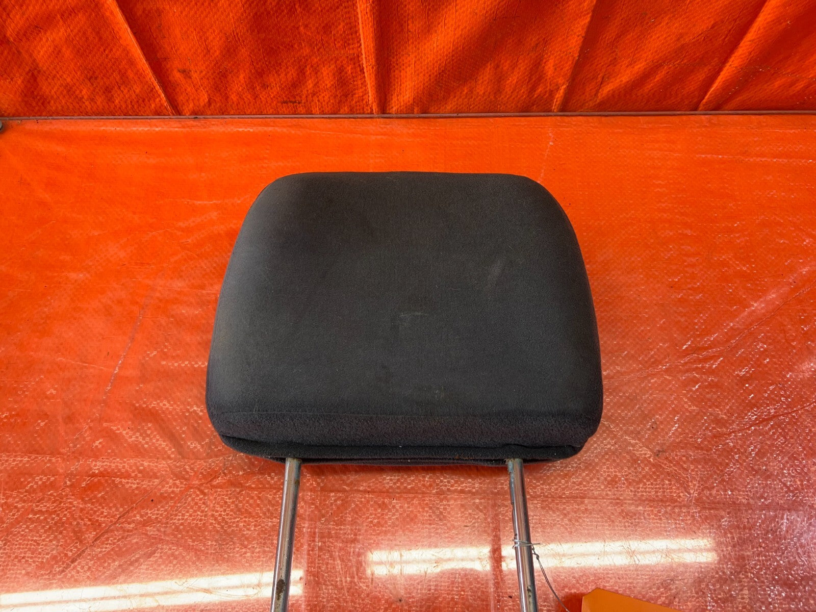 90 91 HONDA CRX   FRONT SEAT HEAD REST   LEFT OR RIGHT   OEM FACTORY #1575