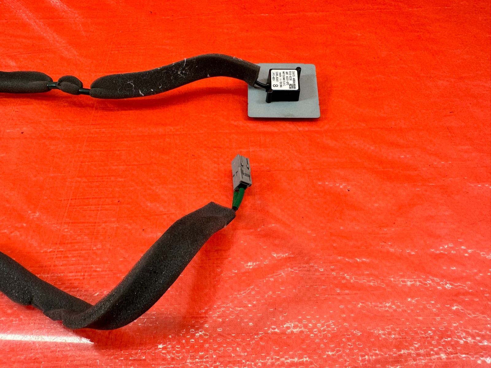 14 20 INFINITI Q50 & 17 20 Q60   GPS RECEIVER ANTENNA   OEM FACTORY #18512