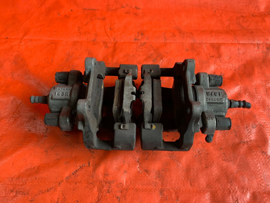 OEM 2015 BMW 320i RWD   REAR BRAKE CALIPER SET   LEFT RIGHT CALIPERS 6