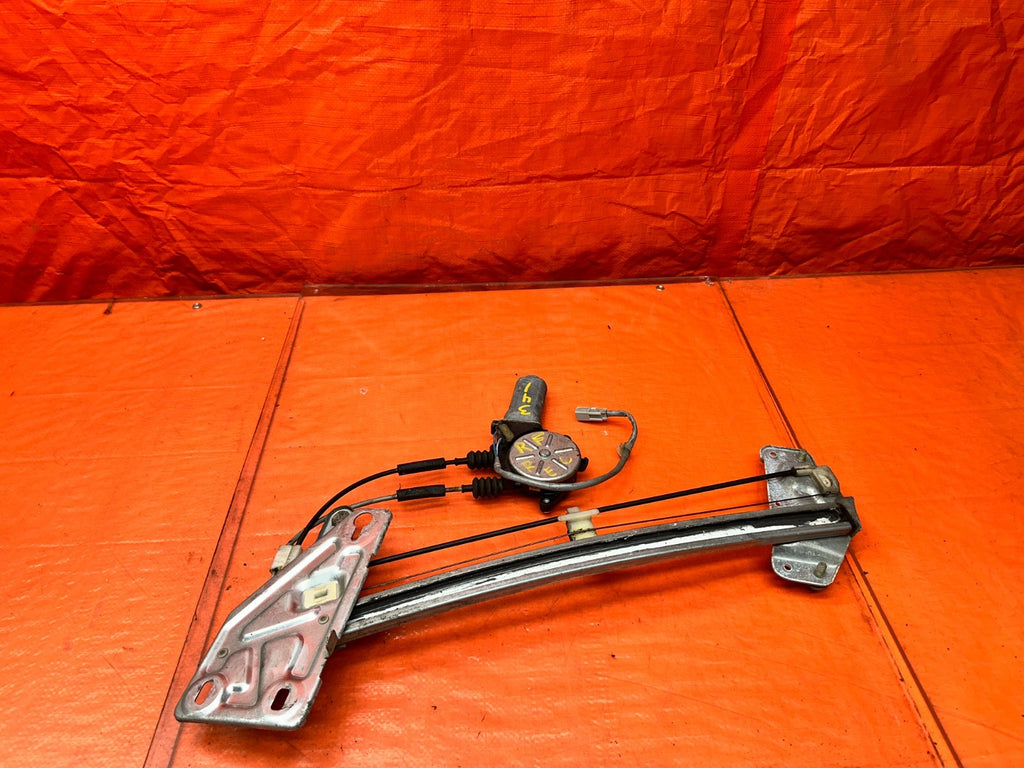 94-01 ACURA INTEGRA 4D RIGHT FRONT PASSENGER WINDOW REGULATOR MOTOR OEM #34115