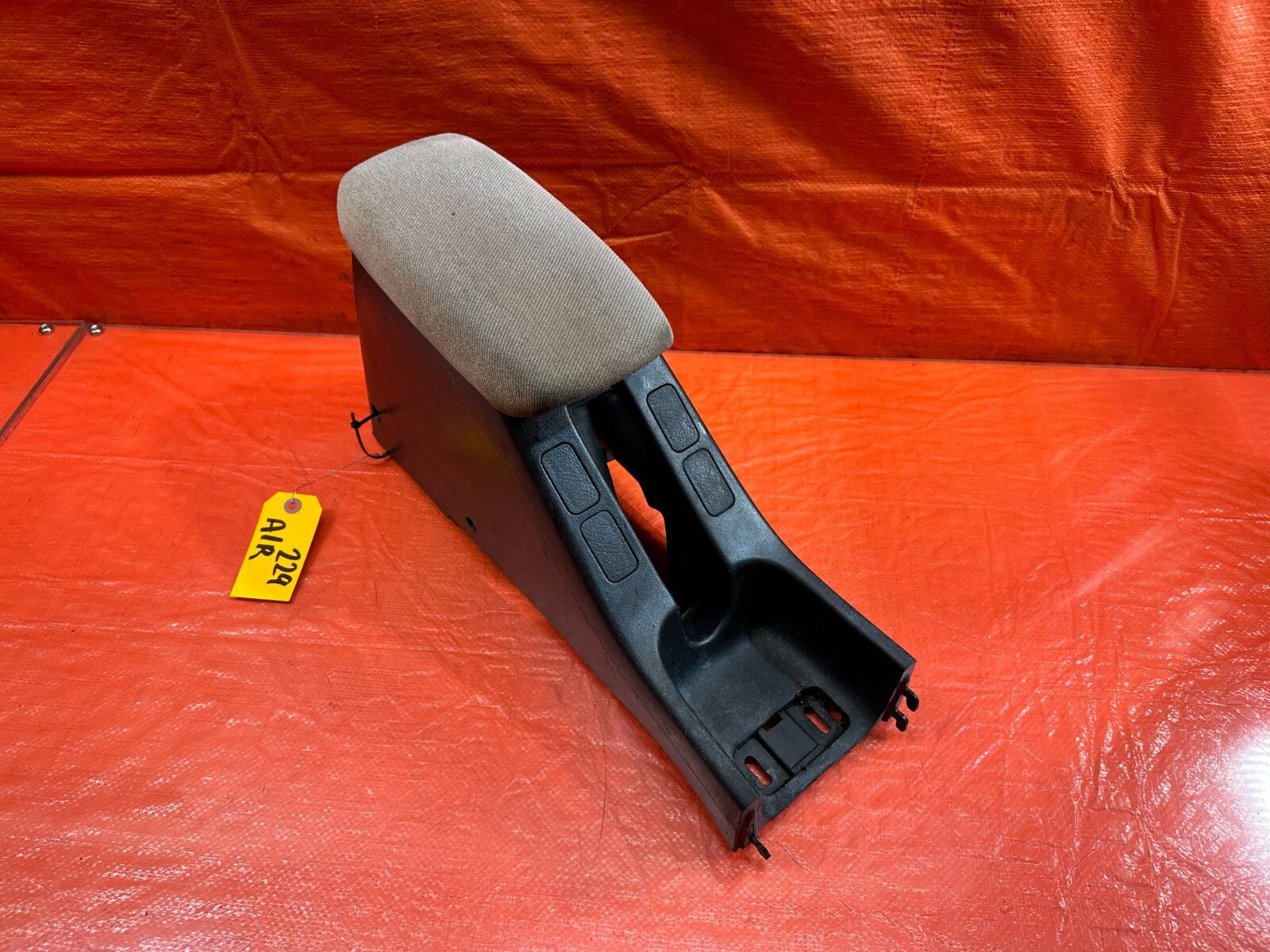 94   01 ACURA INTEGRA   CENTER CONSOLE ARM REST   TAN CLOTH TOP OEM FACTORY 2290