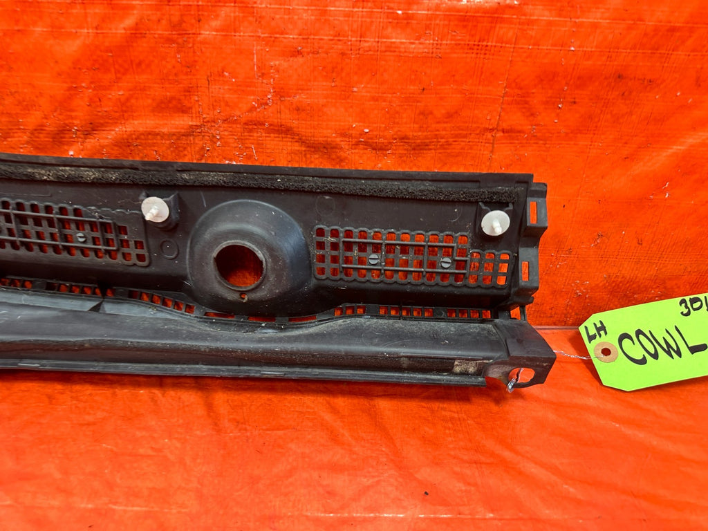 02 05 HONDA CIVIC SI EP3 HATCH   WIPER COWL TRIM   DRIVER LEFT SIDE OEM #3066