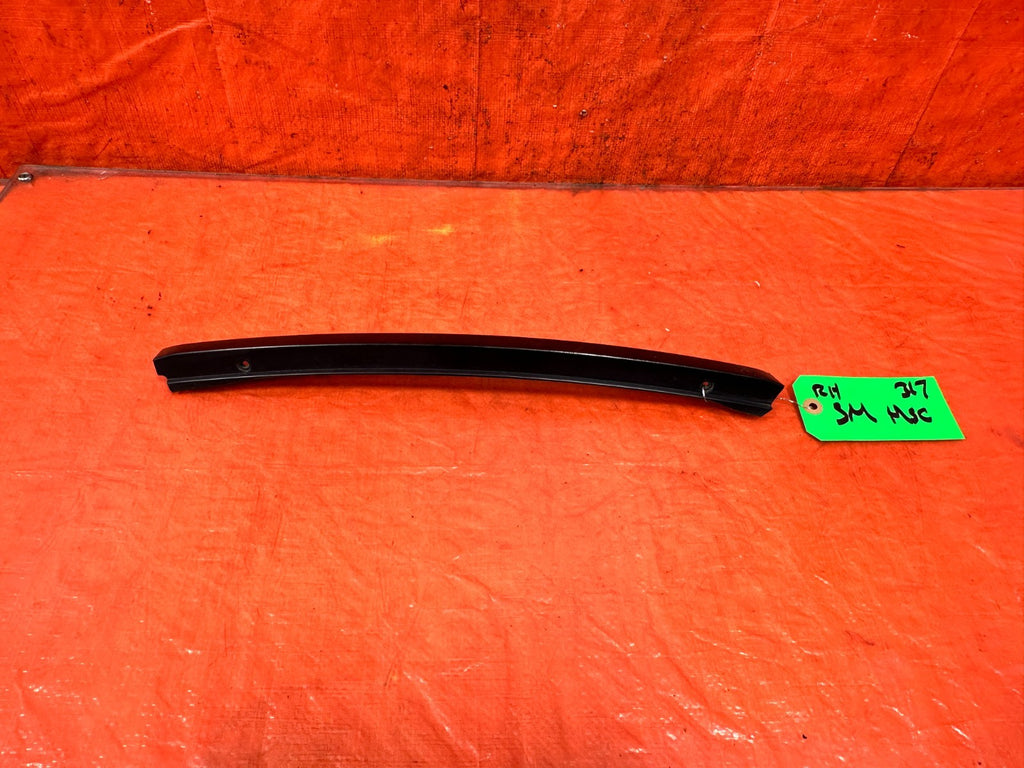 90 91 HONDA CIVIC HATCHBACK   RIGHT CENTER PILLAR TRIM   73890 SH0 A10 OEM 3170
